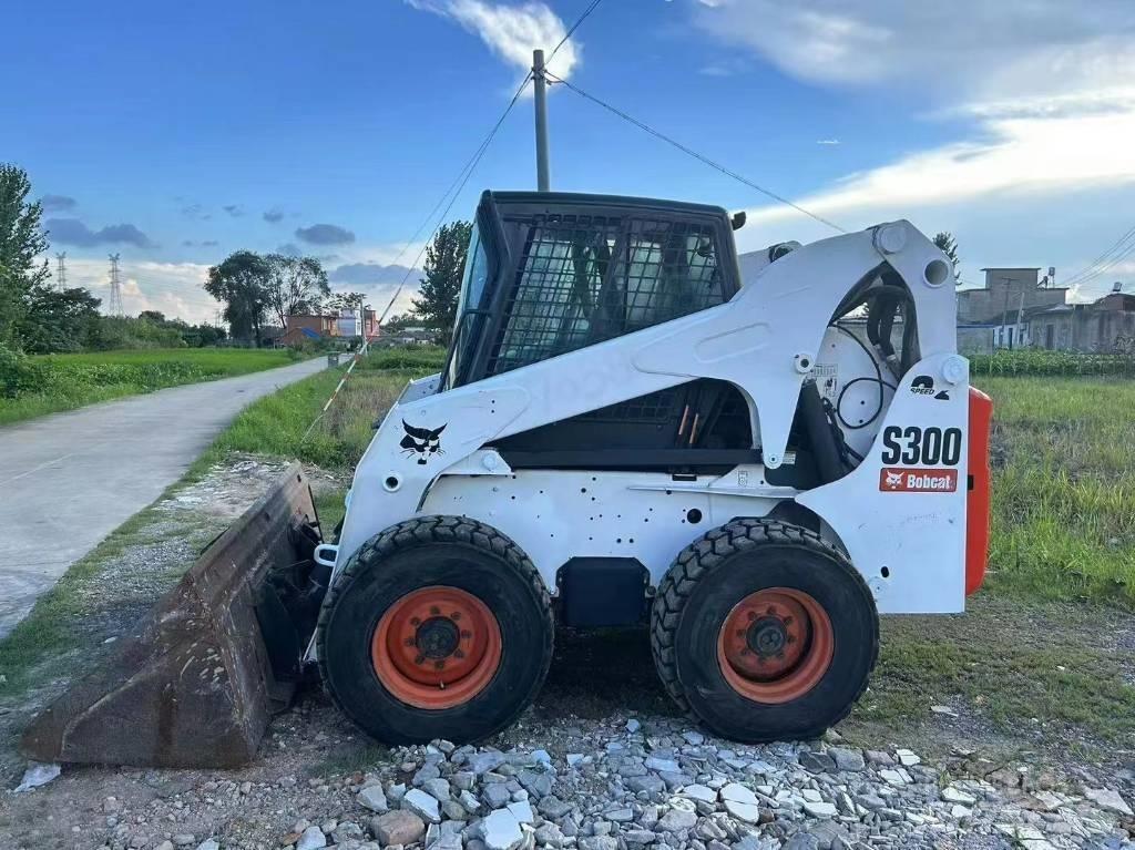 Bobcat S 300  스키드로더