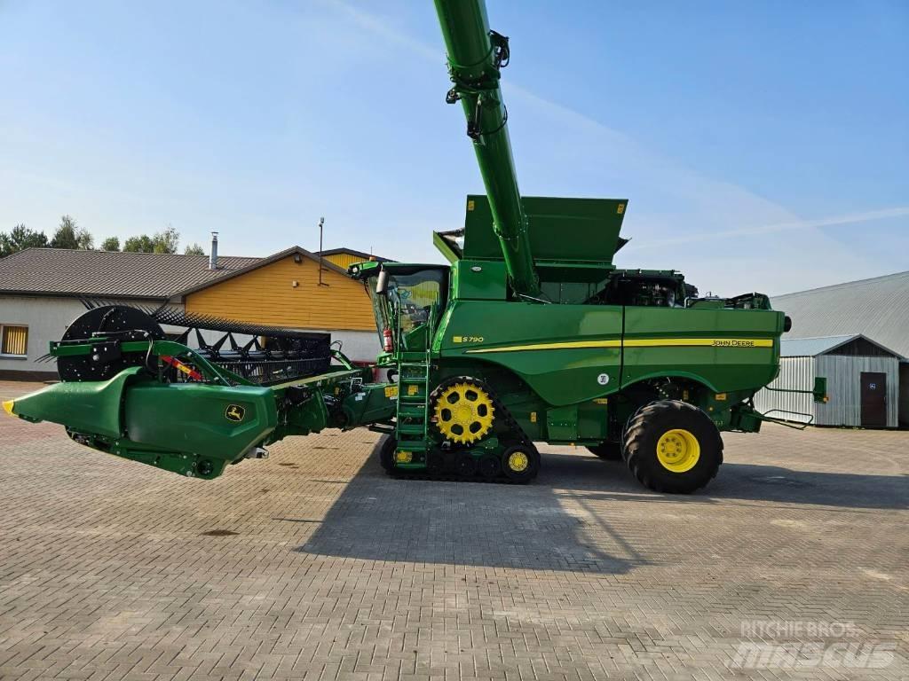 John Deere S790 콤바인 수확기