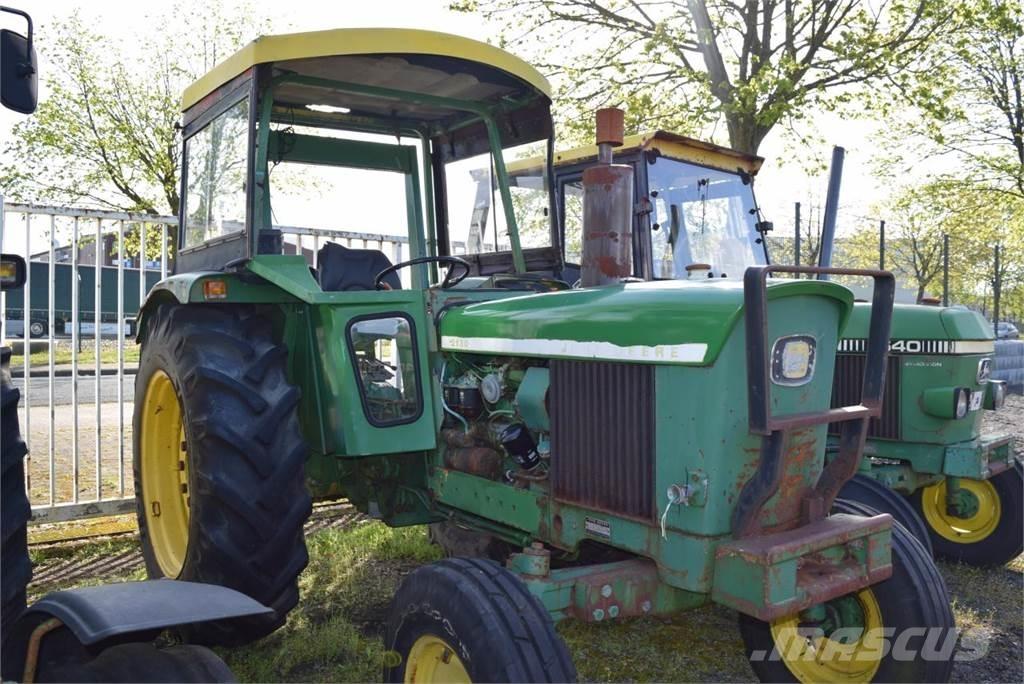 John Deere 2130 트랙터