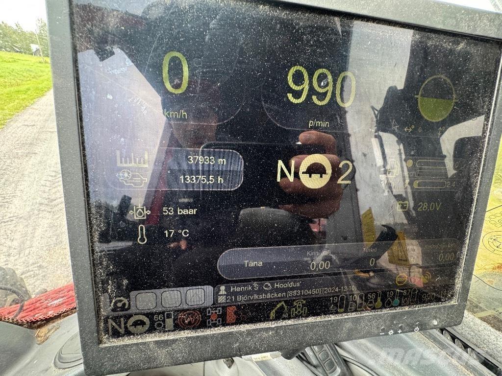 Komatsu 901 원목 하베스터