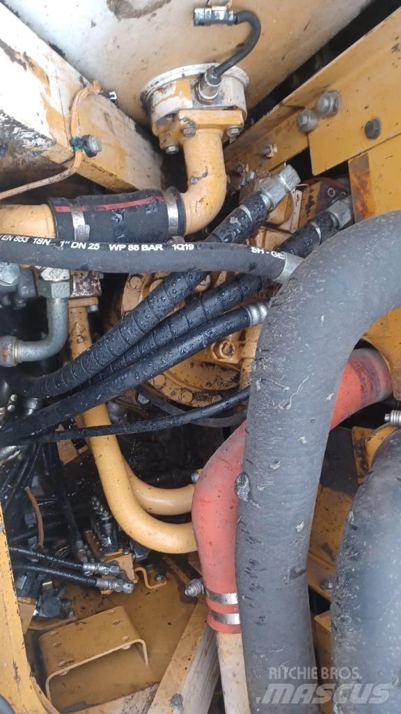 CAT 328 D L 대형 굴삭기 29톤 이상