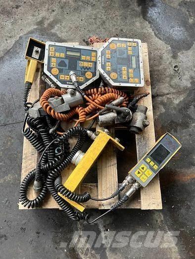 Volvo P 6870C 아스팔트 포장장비