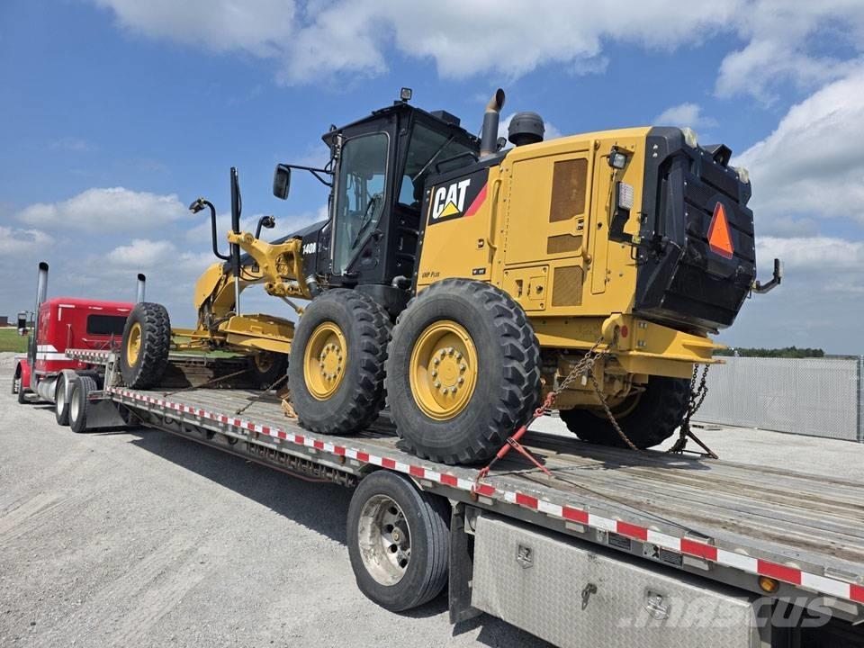 CAT 140 M 2 그레이더