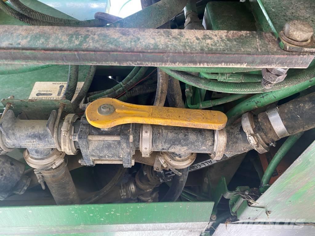 John Deere 4720 자주 동력 분무기