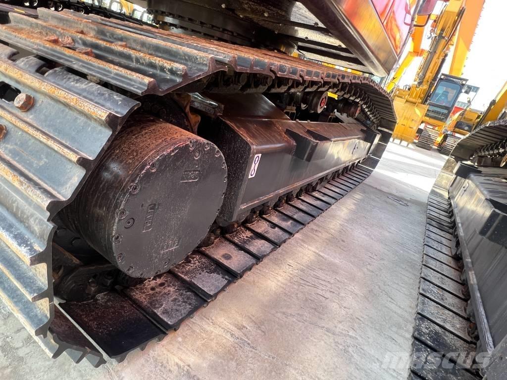 Doosan DX 225 대형 굴삭기 29톤 이상
