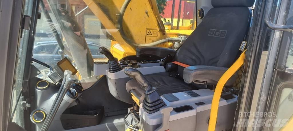 JCB 220 XL 대형 굴삭기 29톤 이상
