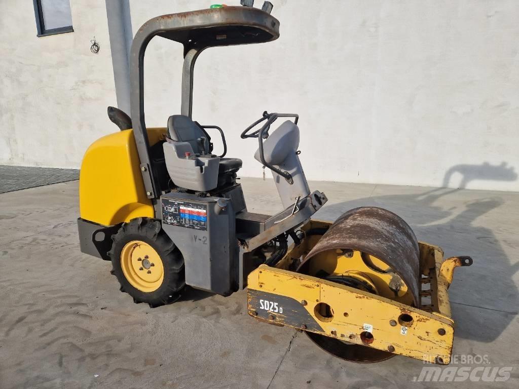 Volvo SD 25 D  R329 싱글 드럼 롤러