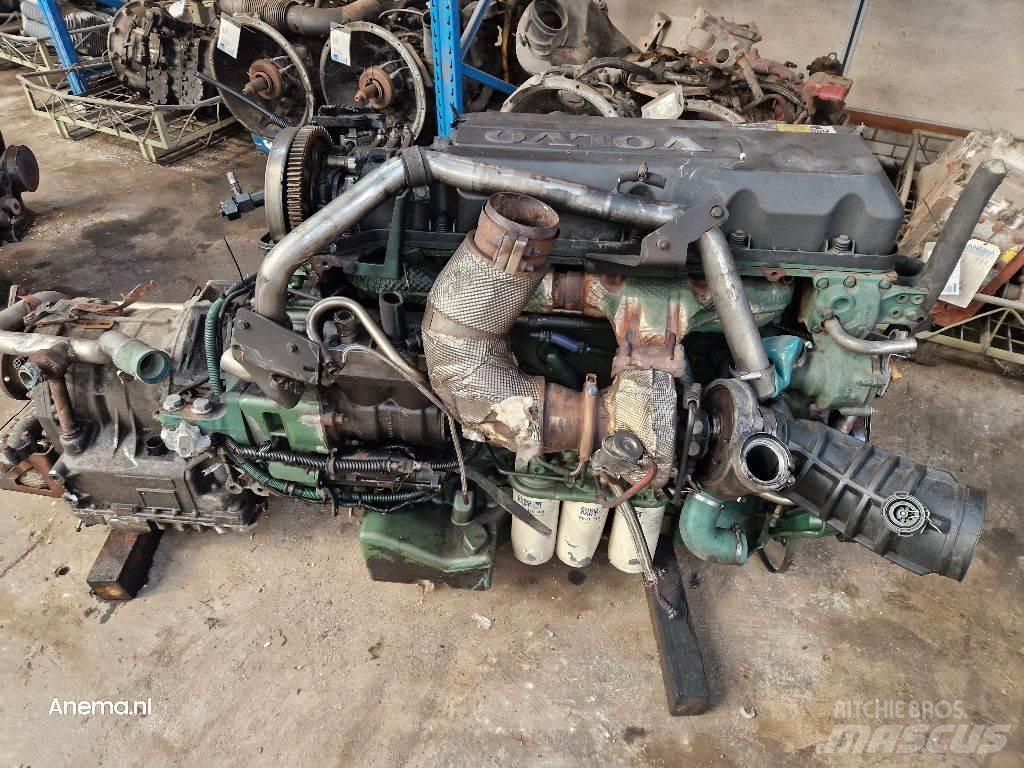 Volvo D9B 엔진