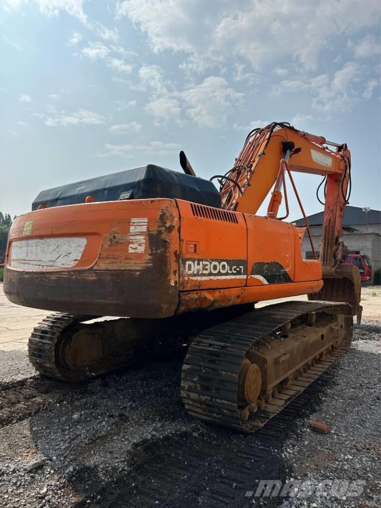 Doosan DH300 대형 굴삭기 29톤 이상