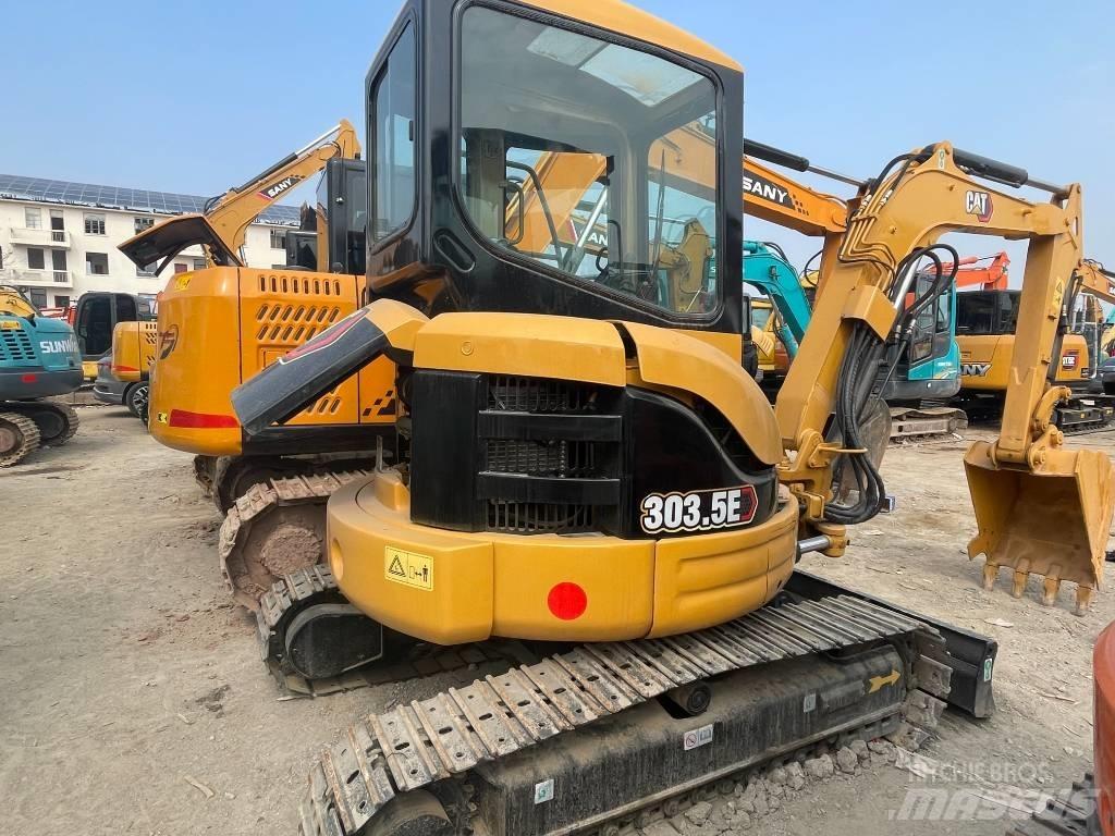 CAT 303.5 소형 굴삭기 7톤 미만