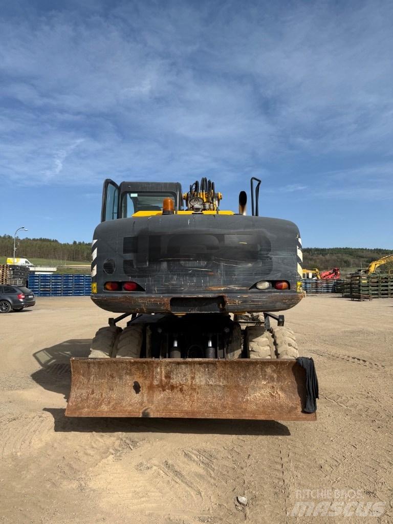 JCB JS 145 W  휠 굴삭기