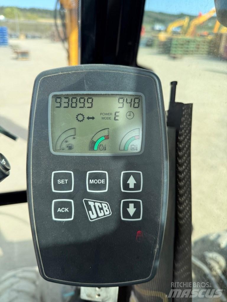 JCB JS 145 W  휠 굴삭기