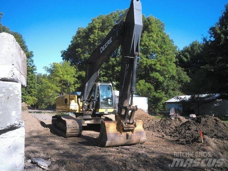 John Deere 270 DLC 대형 굴삭기 29톤 이상