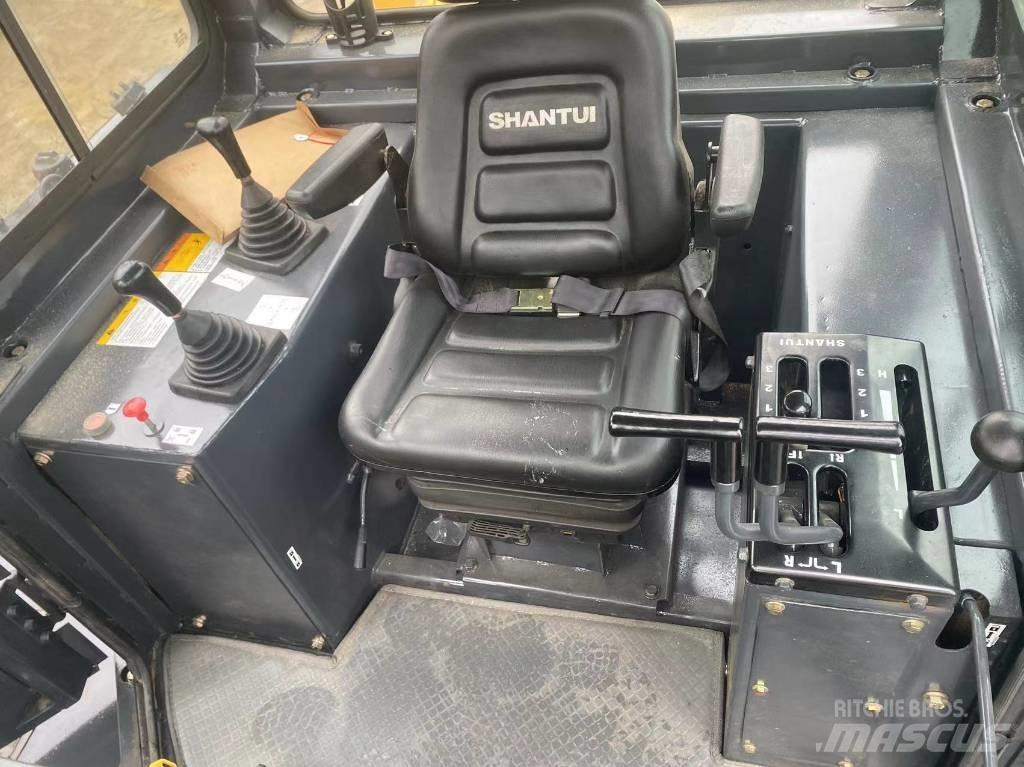Shantui SD 22 크롤러 도저
