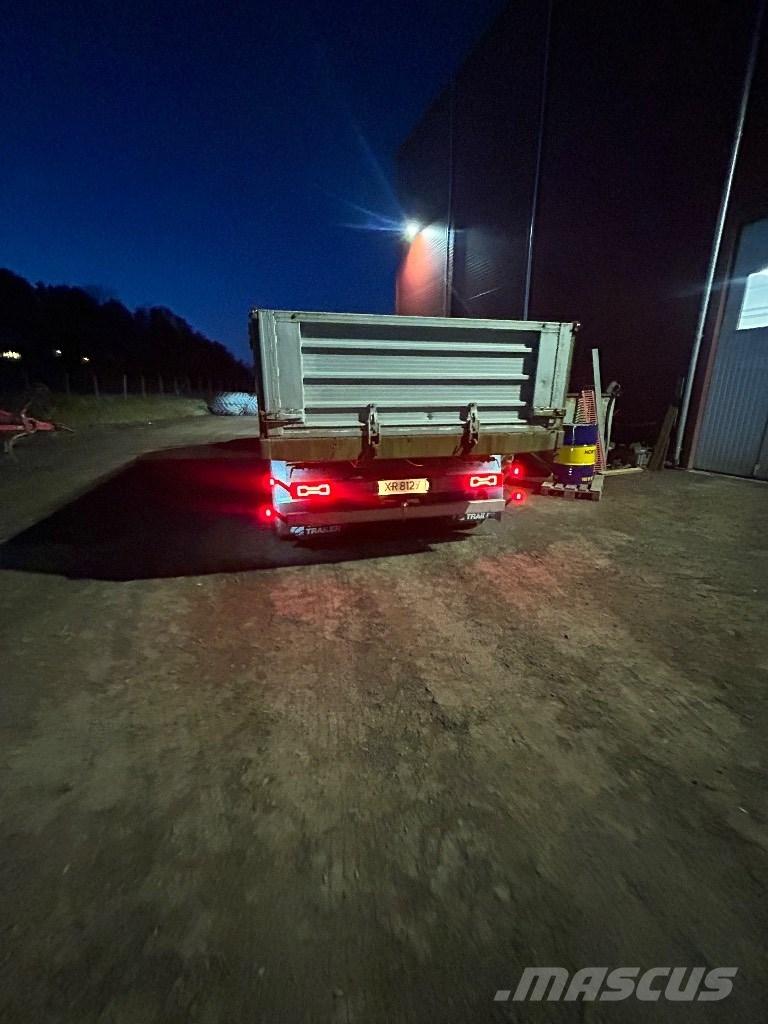 Unimog U427 시립/다목적 차량