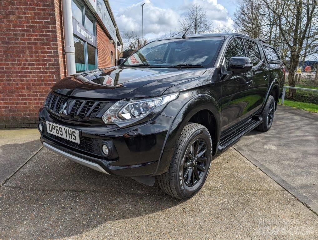 Mitsubishi L 200 픽업/드롭사이드