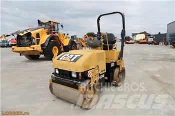 CAT CB 224 E 트윈 드럼 롤러