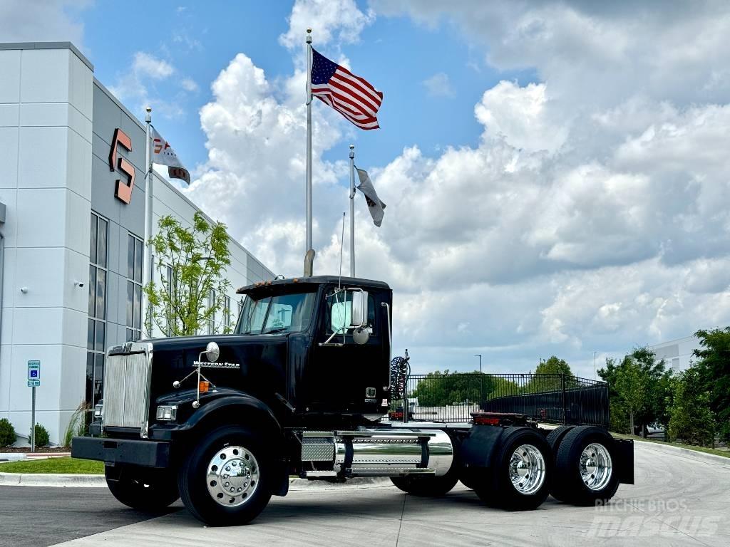 Western Star 4900 SF 트랙터 유닛