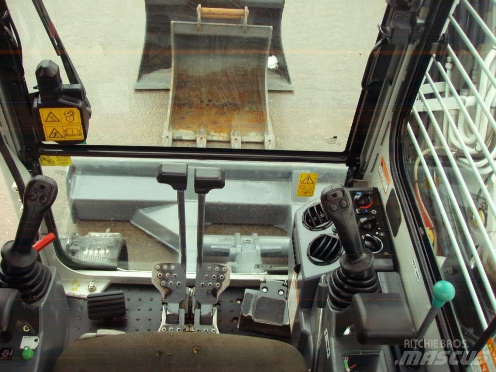 Takeuchi TB153FR 소형 굴삭기 7톤 미만