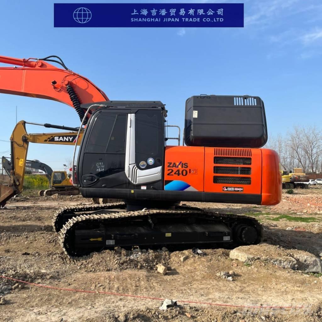 Hitachi ZX 240 대형 굴삭기 29톤 이상