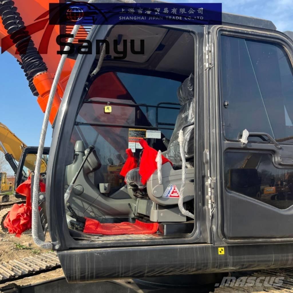Hitachi ZX 240 대형 굴삭기 29톤 이상