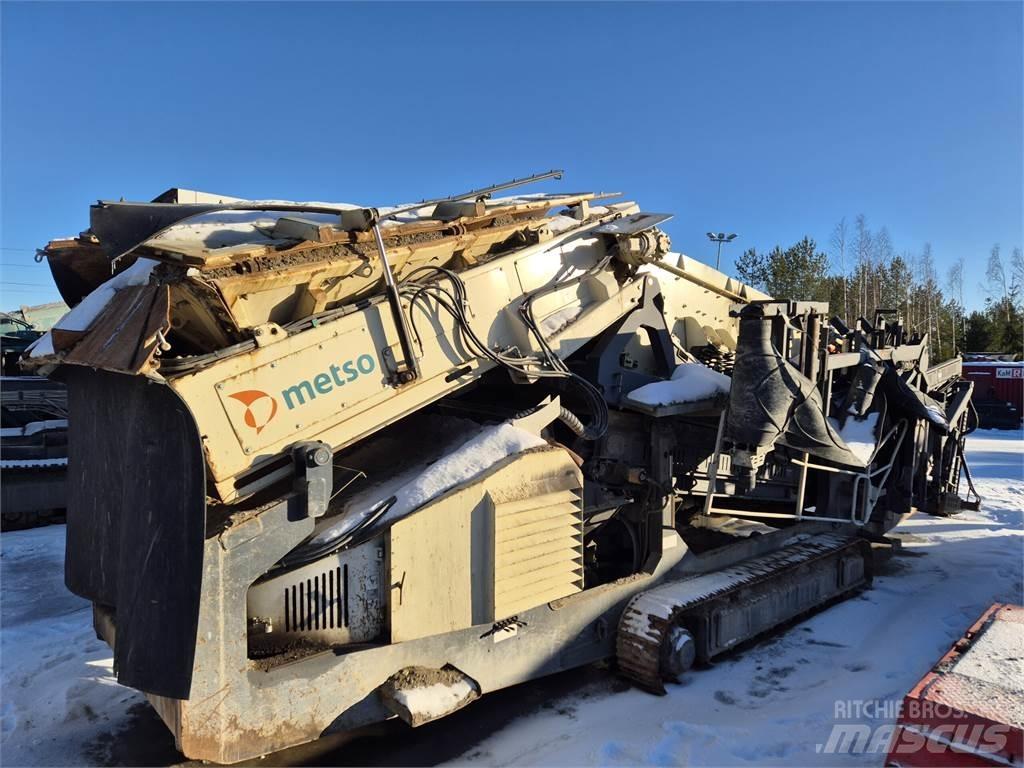 Metso ST 272 이동식 선별기