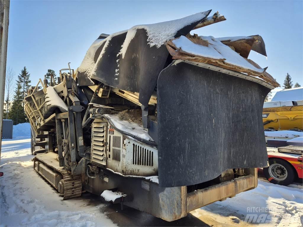 Metso ST 272 이동식 선별기