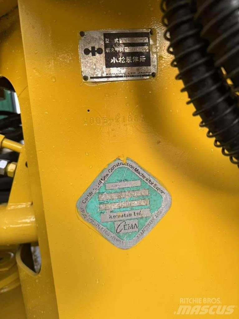 Komatsu WA100-1  휠로우더