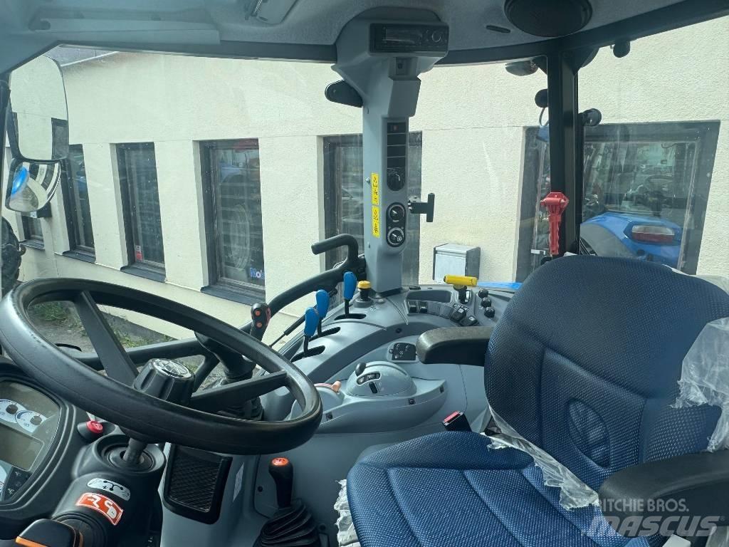 New Holland T 5.105 트랙터