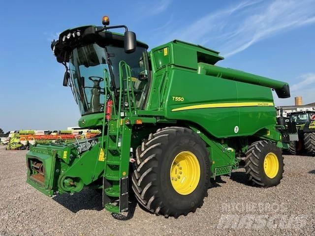 John Deere T 550 콤바인 수확기