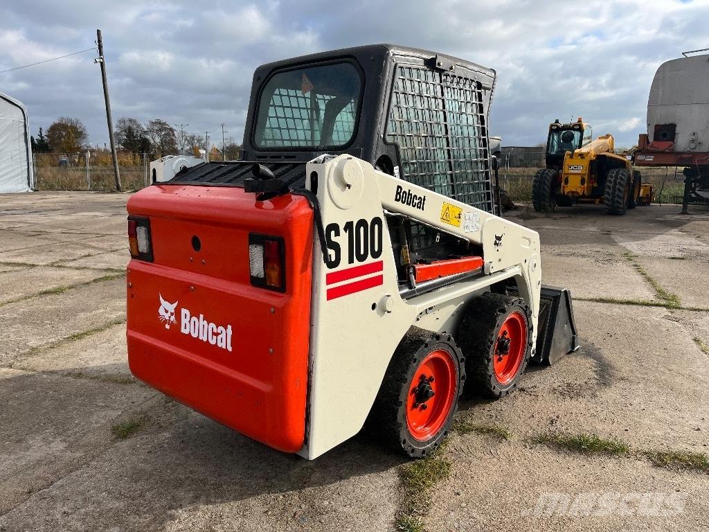Bobcat S 100  스키드로더