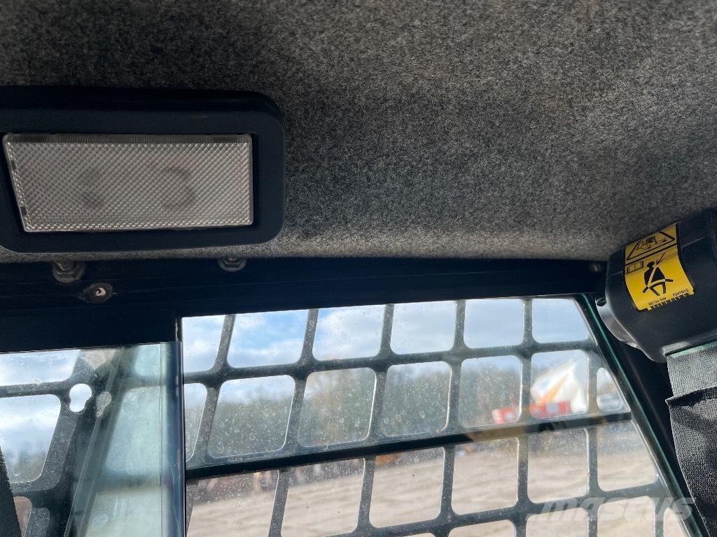 Bobcat S 100  스키드로더