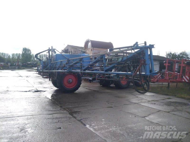 Lemken Primus 45 견인형 분무기