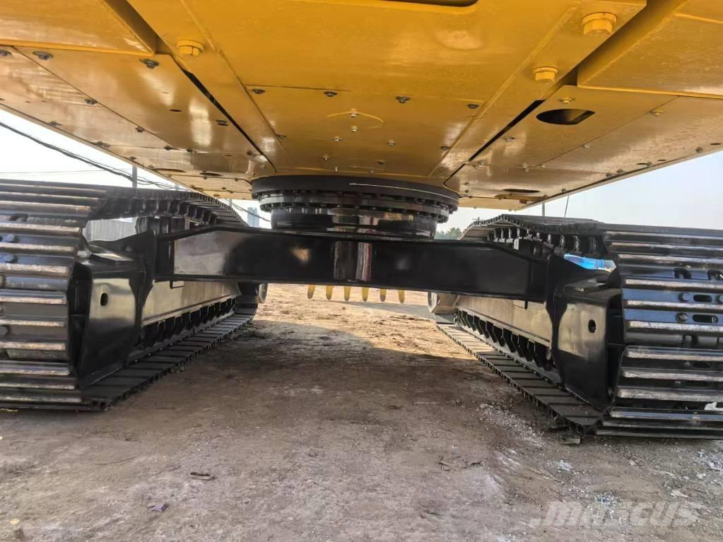 Komatsu PC 300-8 대형 굴삭기 29톤 이상