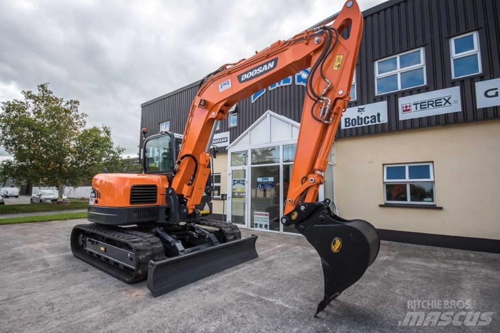 Doosan DX 85 R 중형굴삭기 7톤-28톤