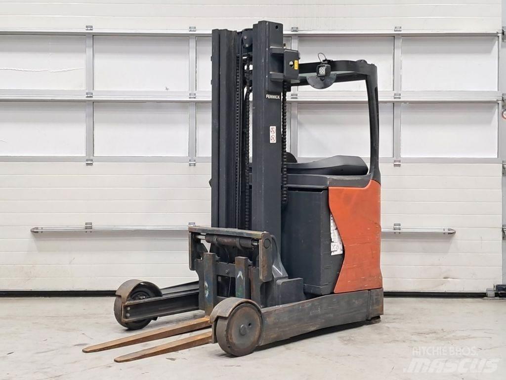 Linde R20-01 리치 트럭