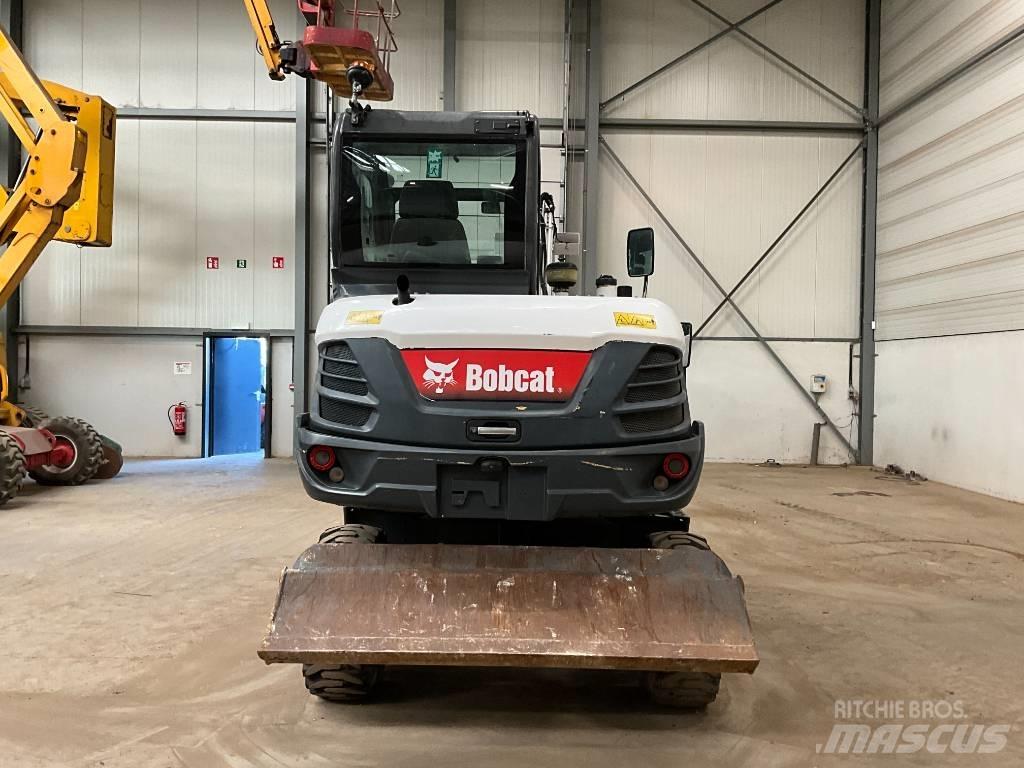 Bobcat E 57 W  휠 굴삭기