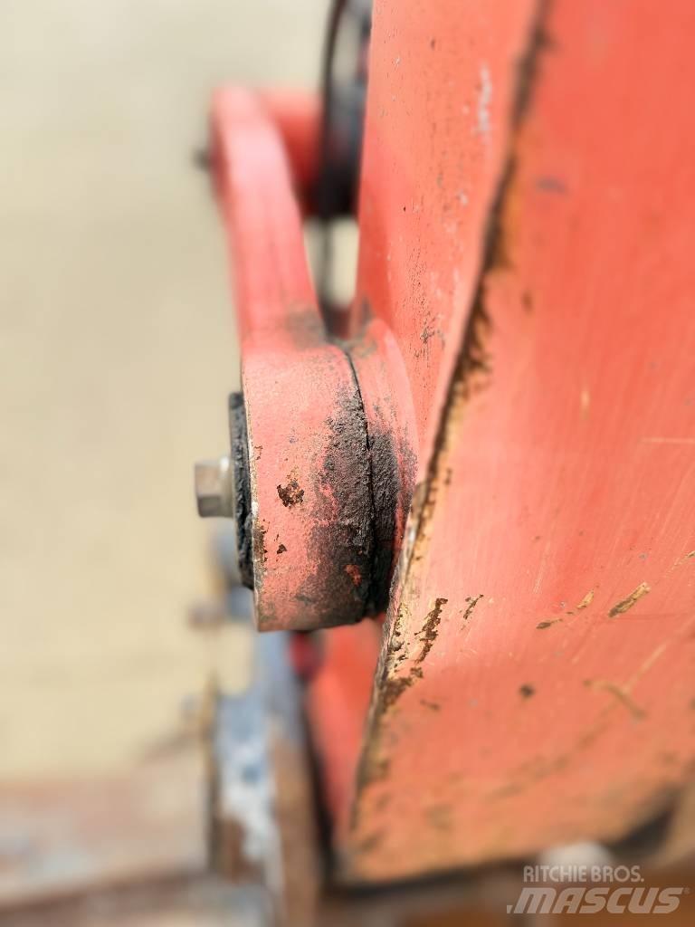 Kubota KX 080-4 중형굴삭기 7톤-28톤