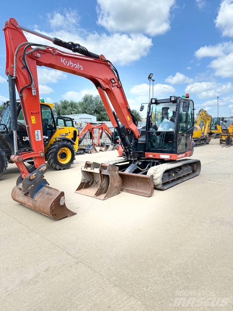 Kubota KX 080-4 중형굴삭기 7톤-28톤