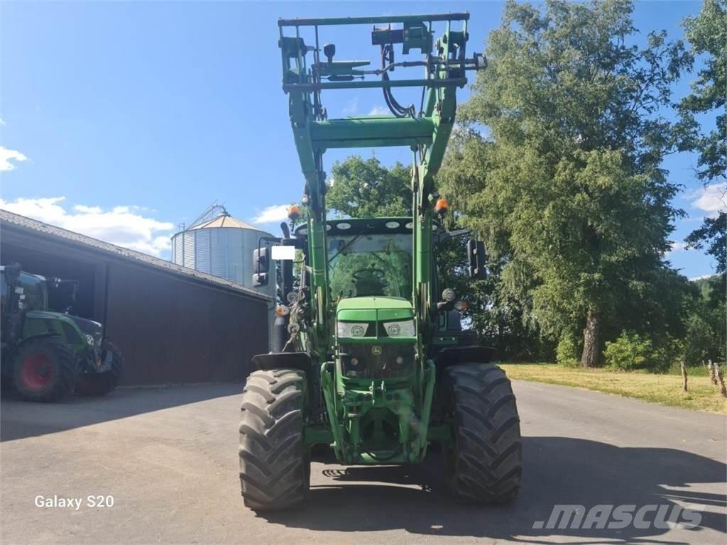 John Deere 6130R 트랙터