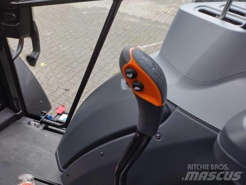 Valtra A95 트랙터