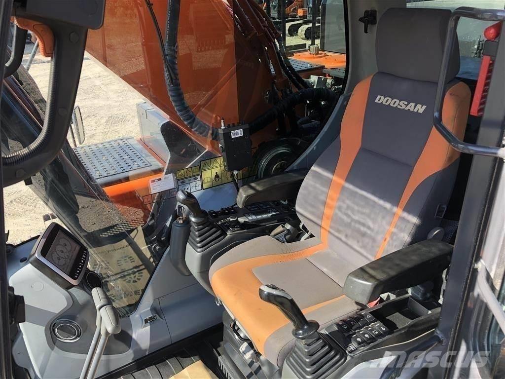 Doosan dx300 대형 굴삭기 29톤 이상