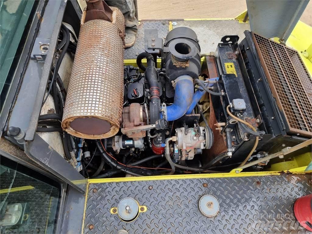 Ammann AP 240 공기 타이어 롤러