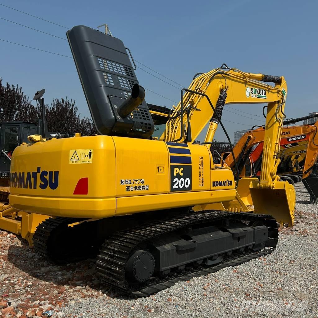 Komatsu 200-8 대형 굴삭기 29톤 이상