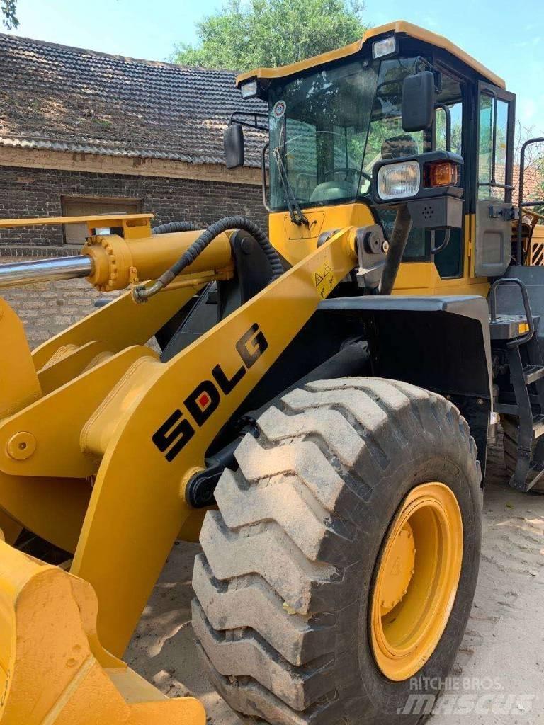 SDLG 956  휠로우더
