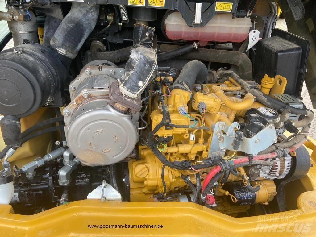 CAT 907 M  휠로우더
