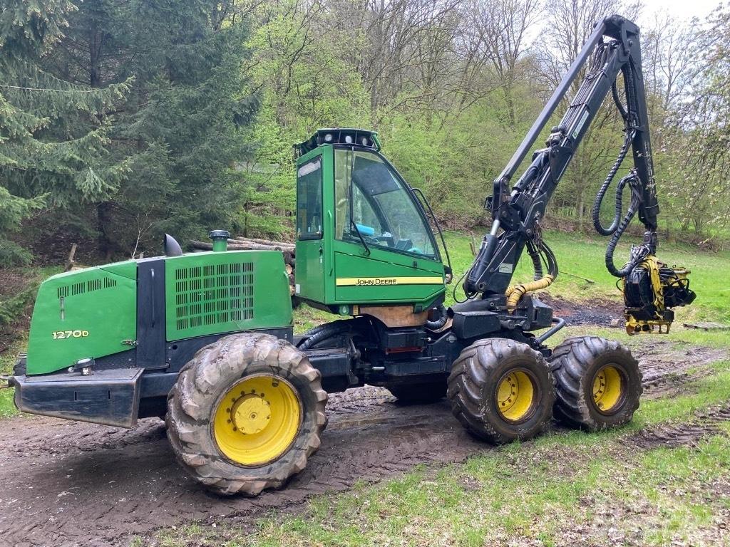 John Deere 1270 D 원목 하베스터