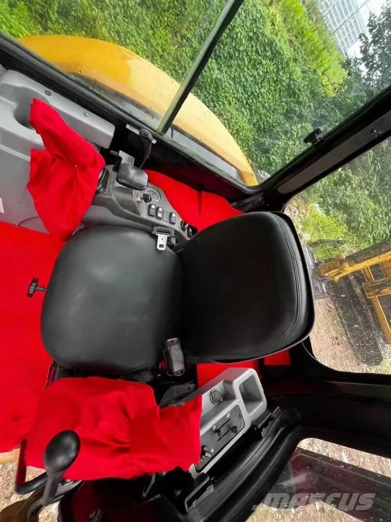 CAT 305 C CR 소형 굴삭기 7톤 미만