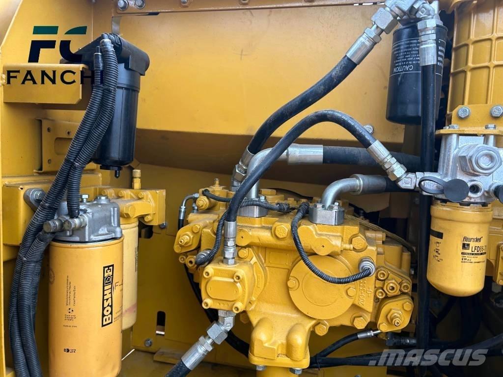 CAT 320d2 대형 굴삭기 29톤 이상