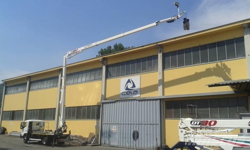 Cela DT 30 트럭 탑재 고소작업대